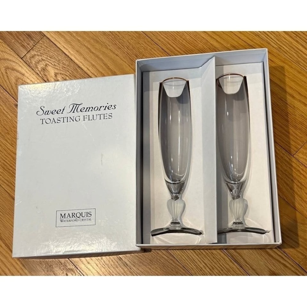 Marquis Waterford Crystal Toasting Flutes wedding wine champagne glasses rim